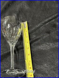 2 Elegant Mikasa Crystal Wine Glass in The Park Avenue Pattern. 8 1/2 MINT