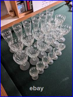 Set Of 5 Vintage Libbey Glenmore Etched Floral Crystal Wine Glasses 6 Tall