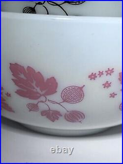 Vintage Pyrex Turquoise Gooseberry JAJ Cinderella Mixing Bowl, USA Pink Black443